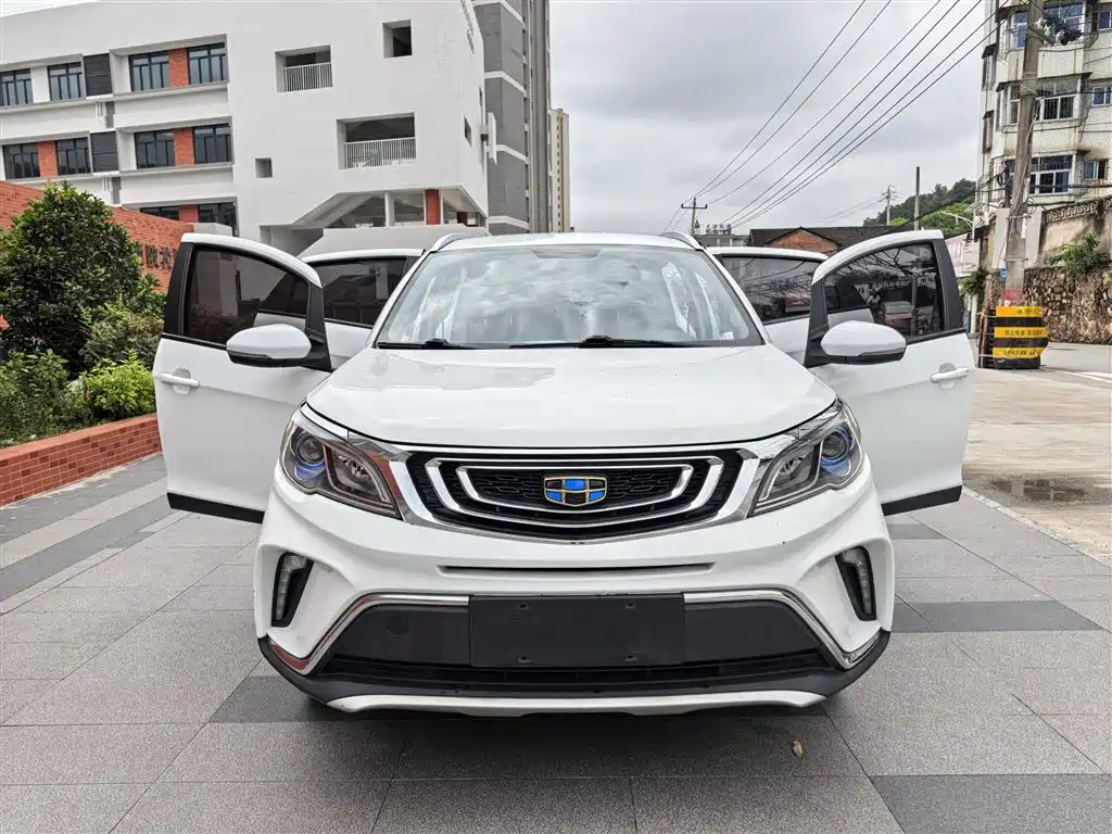 Geely Vision X3 2019 — фото 3