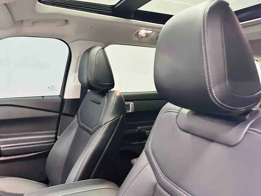 Ford Explorer 2025 — фото 12