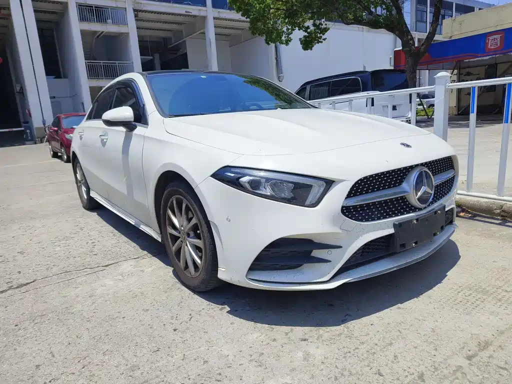 Mercedes-Benz A-Class 2021 — фото 3
