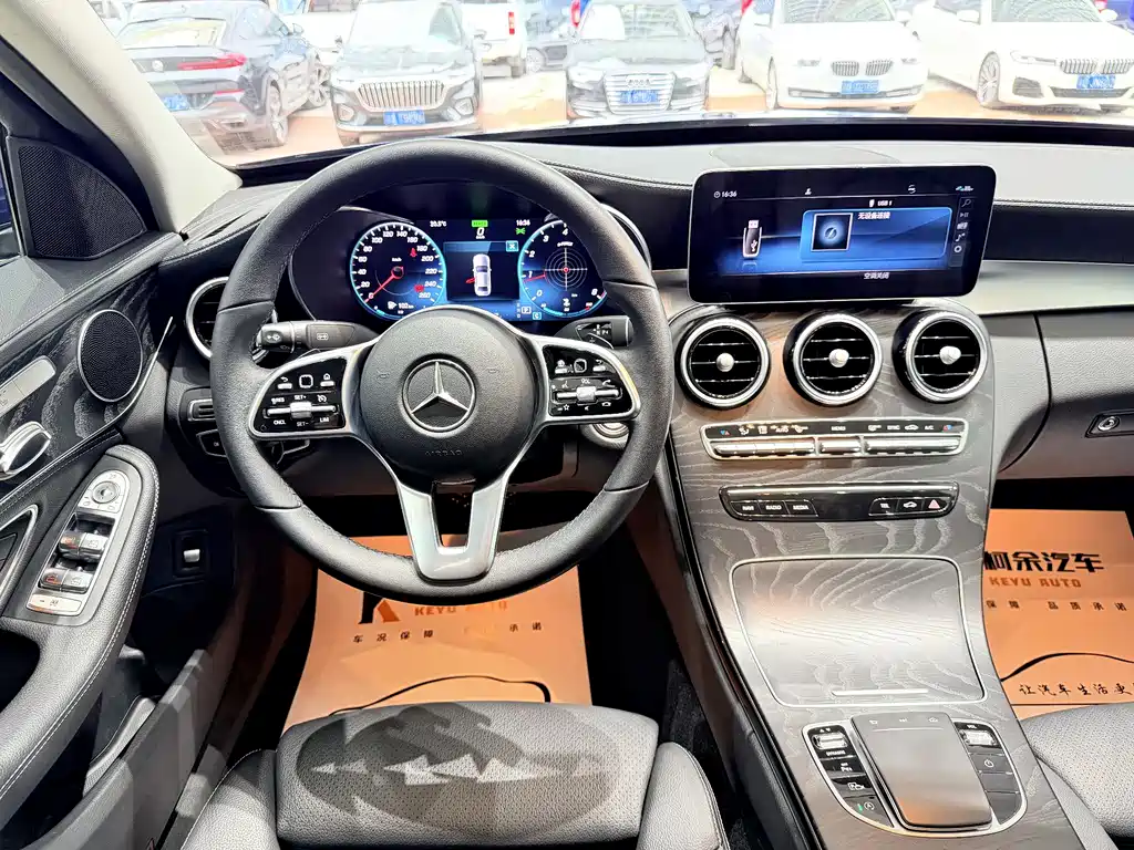 Mercedes-Benz C-Class 2019 — фото 10
