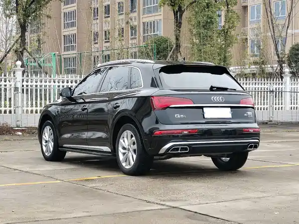 Audi Q5L 2022