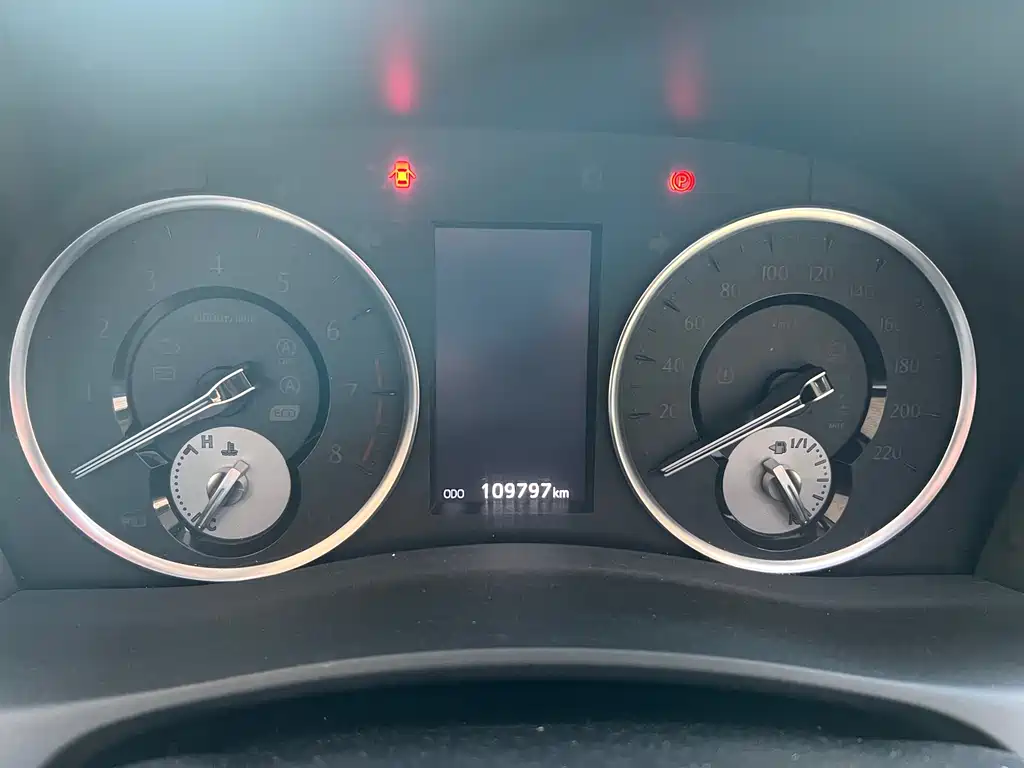Toyota Alphard 2020 — фото 16