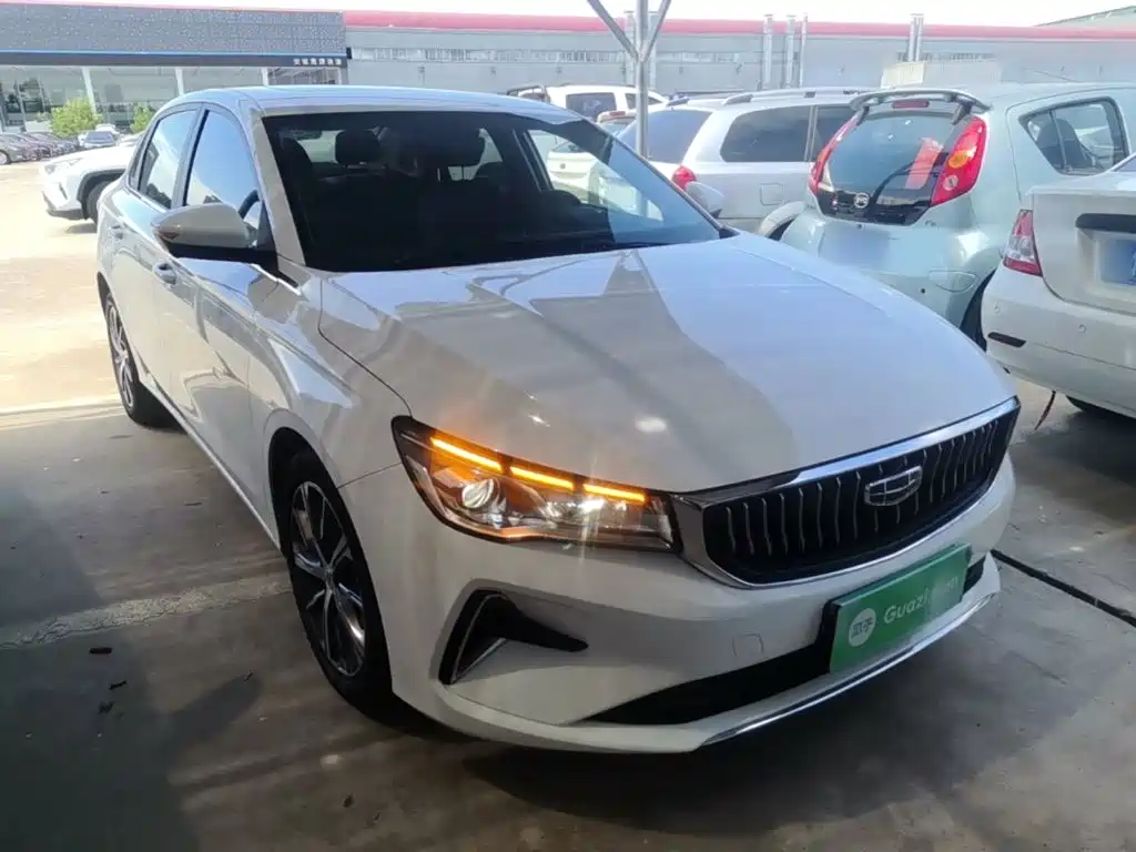 Geely Emgrand 2023