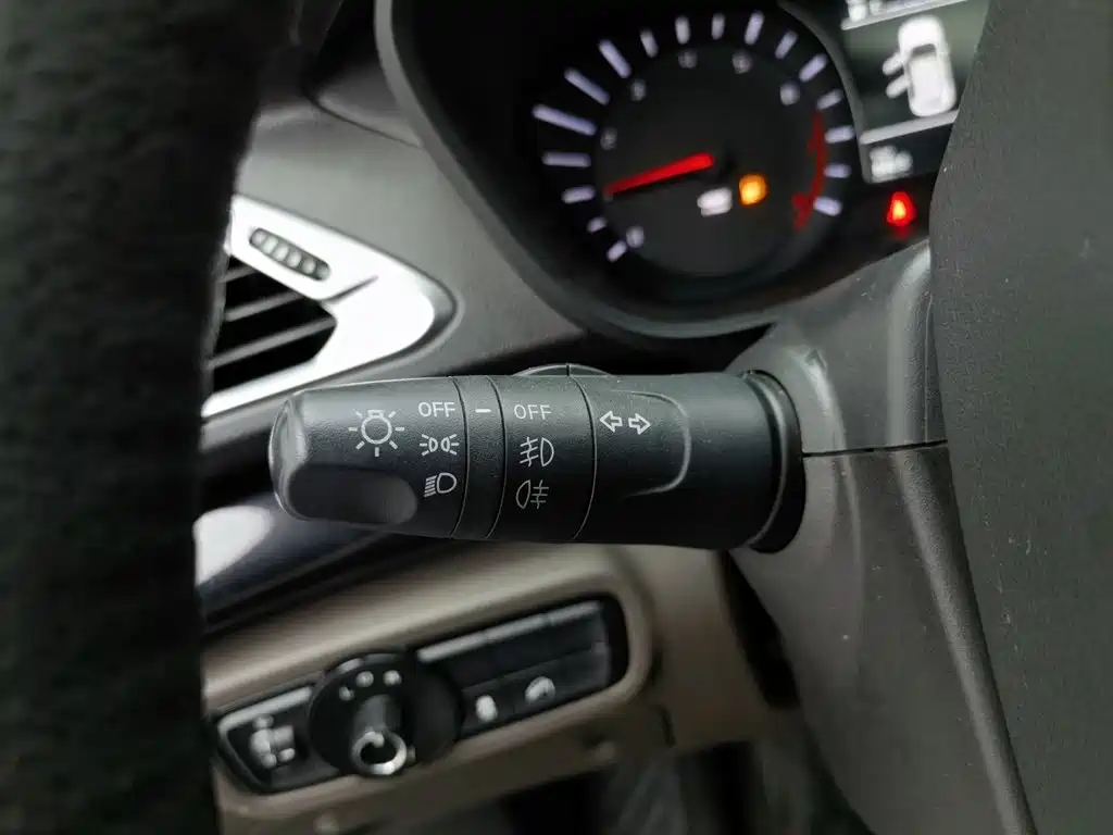 GAC Trumpchi GS4 2016 — фото 21