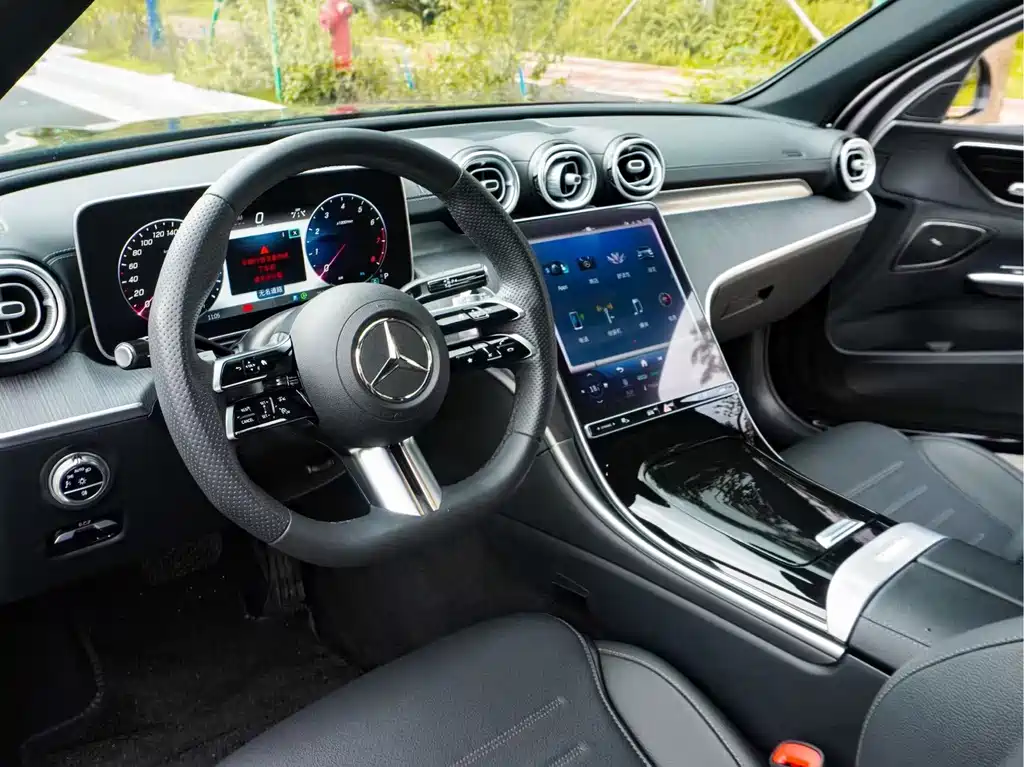 Mercedes-Benz C-Class 2022 — фото 9