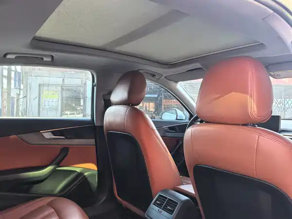 Audi A4L 2019