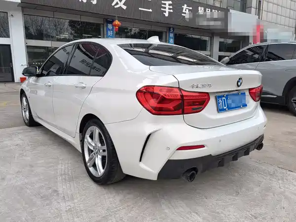 BMW 1 Series 2022