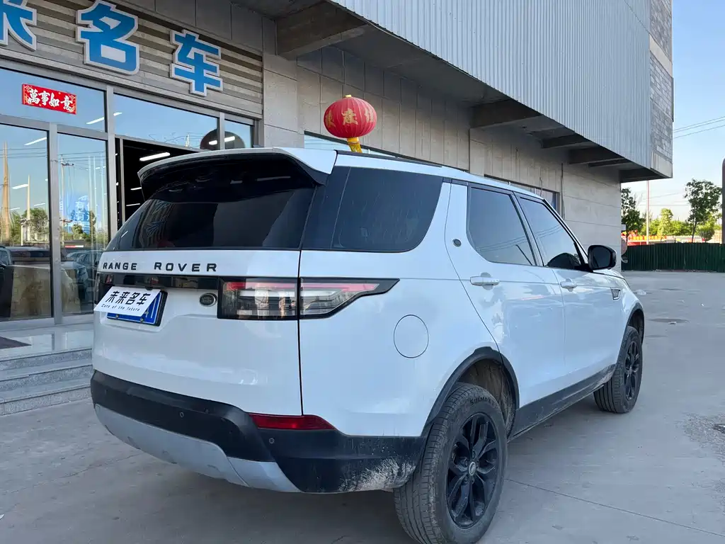 Land Rover Discovery 2018 — фото 15