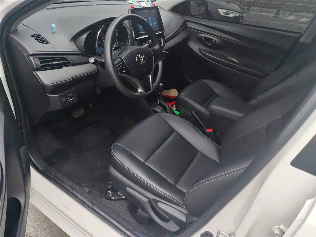 Toyota Vios FS 2023 — фото 15