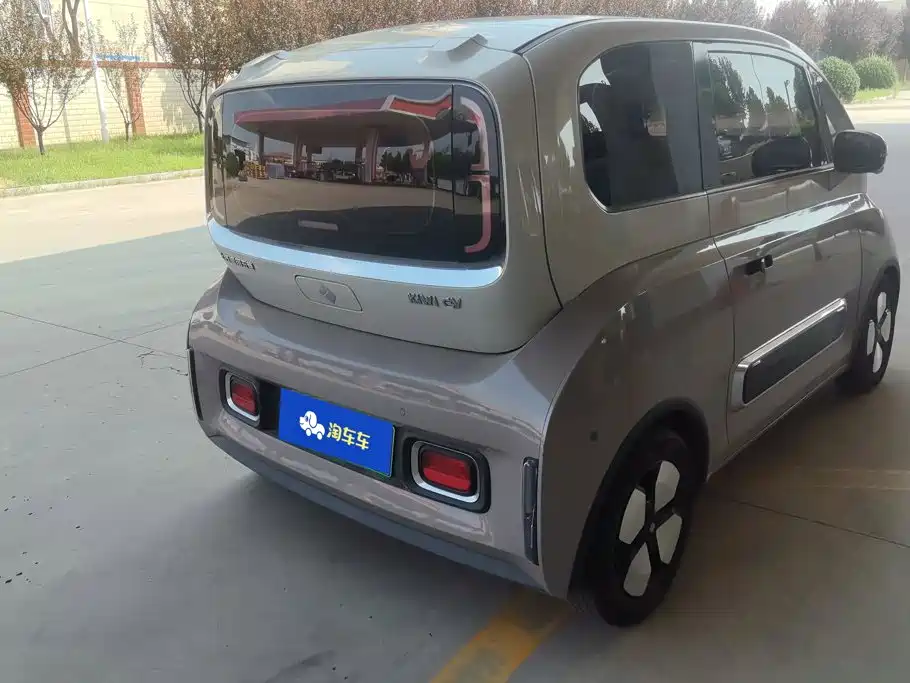 Baojun Kiwi EV 2022 — фото 3
