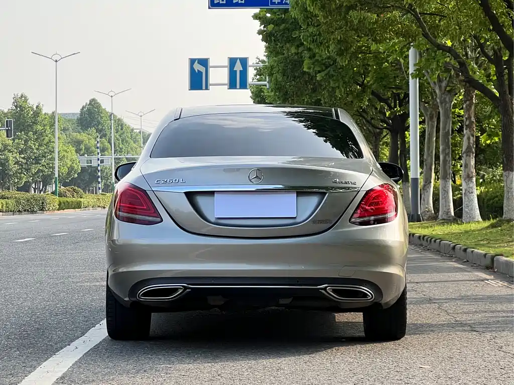 Mercedes-Benz C-Class 2019 — фото 4