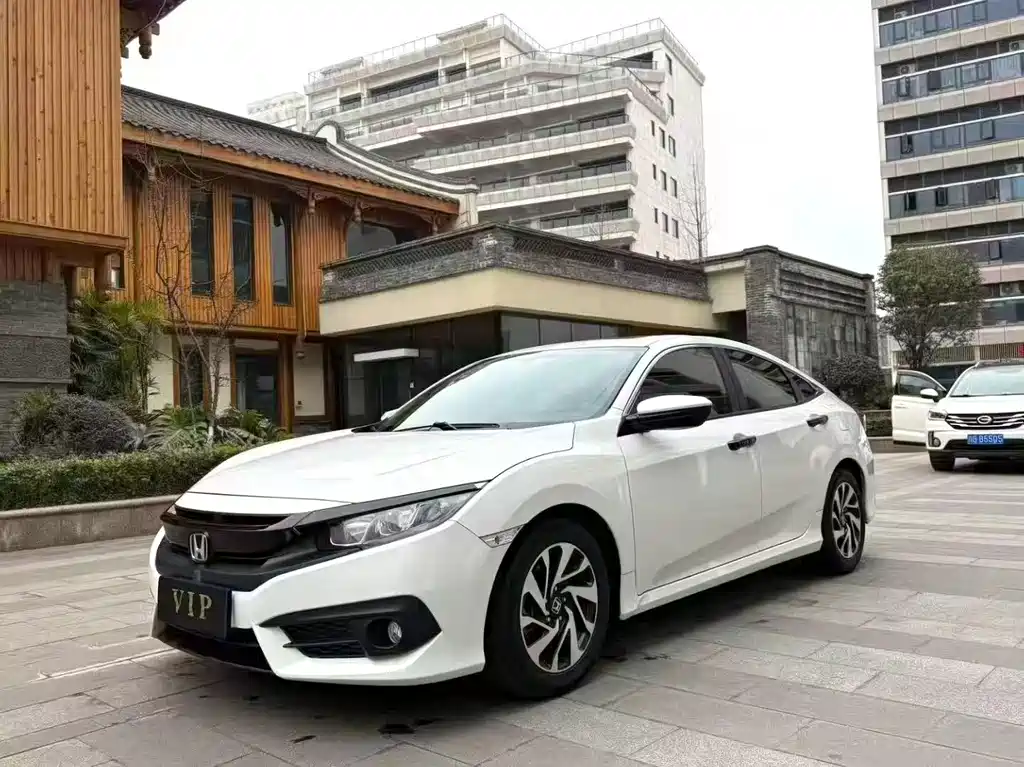 Honda Civic 2019 — фото 1