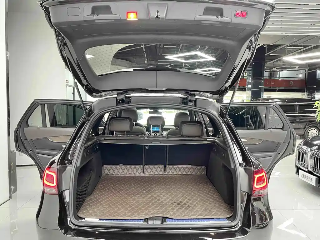 Mercedes-Benz GLC 2023 — фото 14
