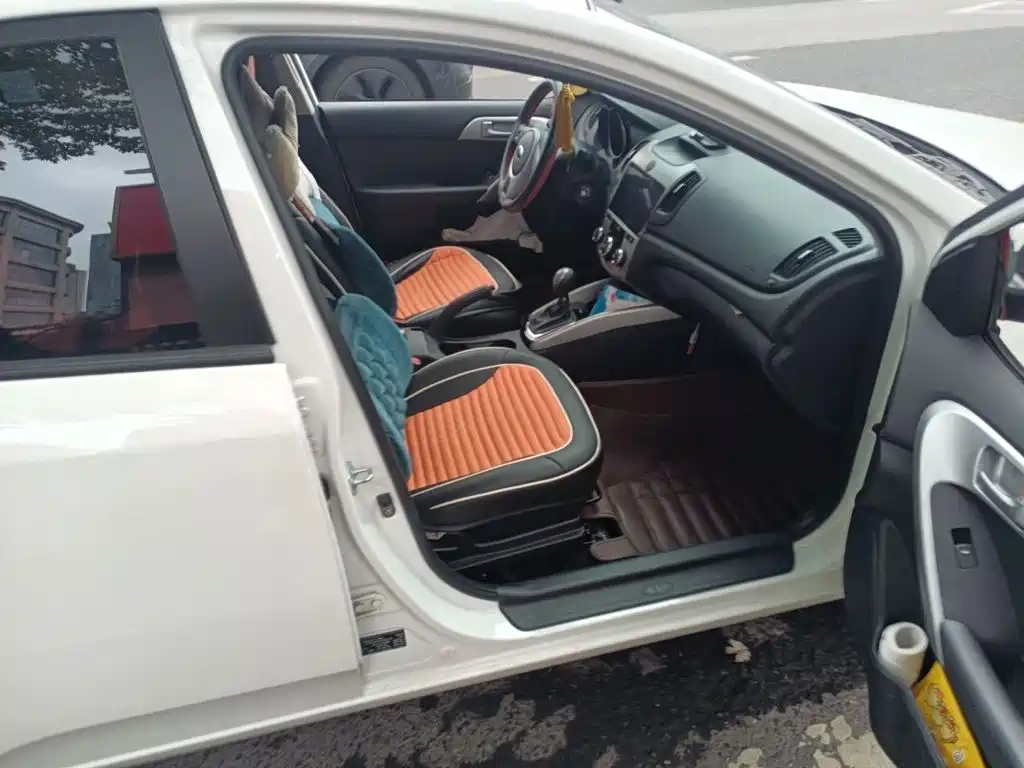 Kia Forte 2015 — фото 18