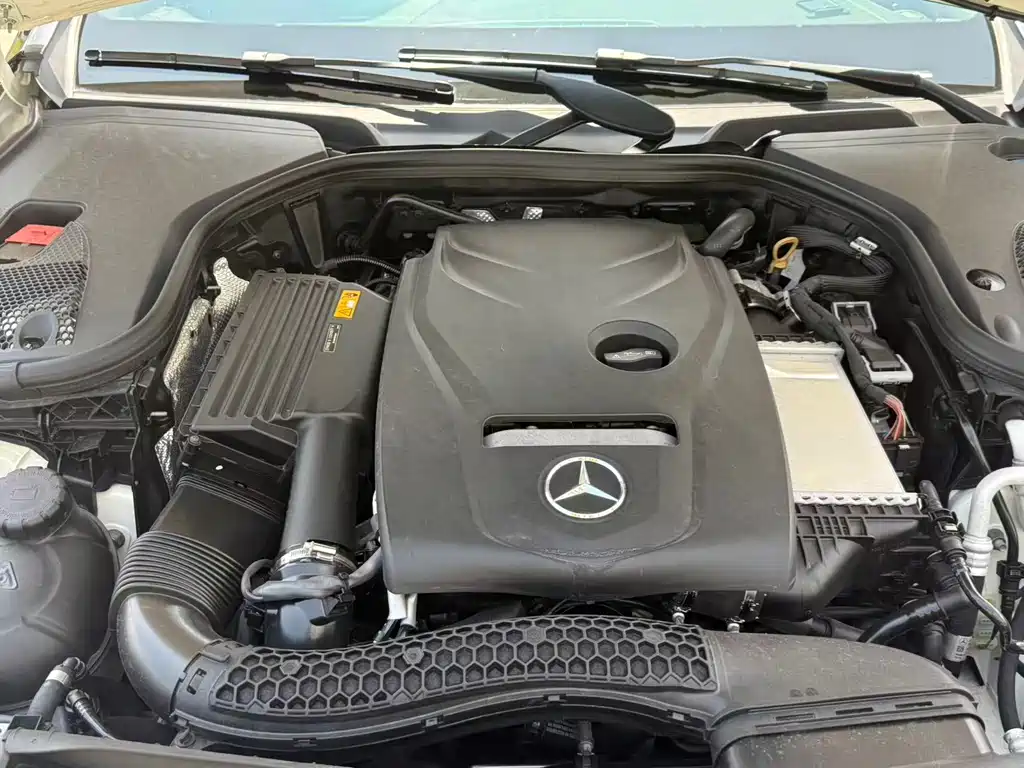 Mercedes-Benz E-Class 2019 — фото 16
