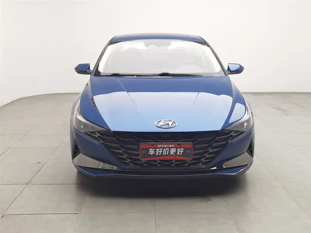 Hyundai Elantra 2020 — фото 3