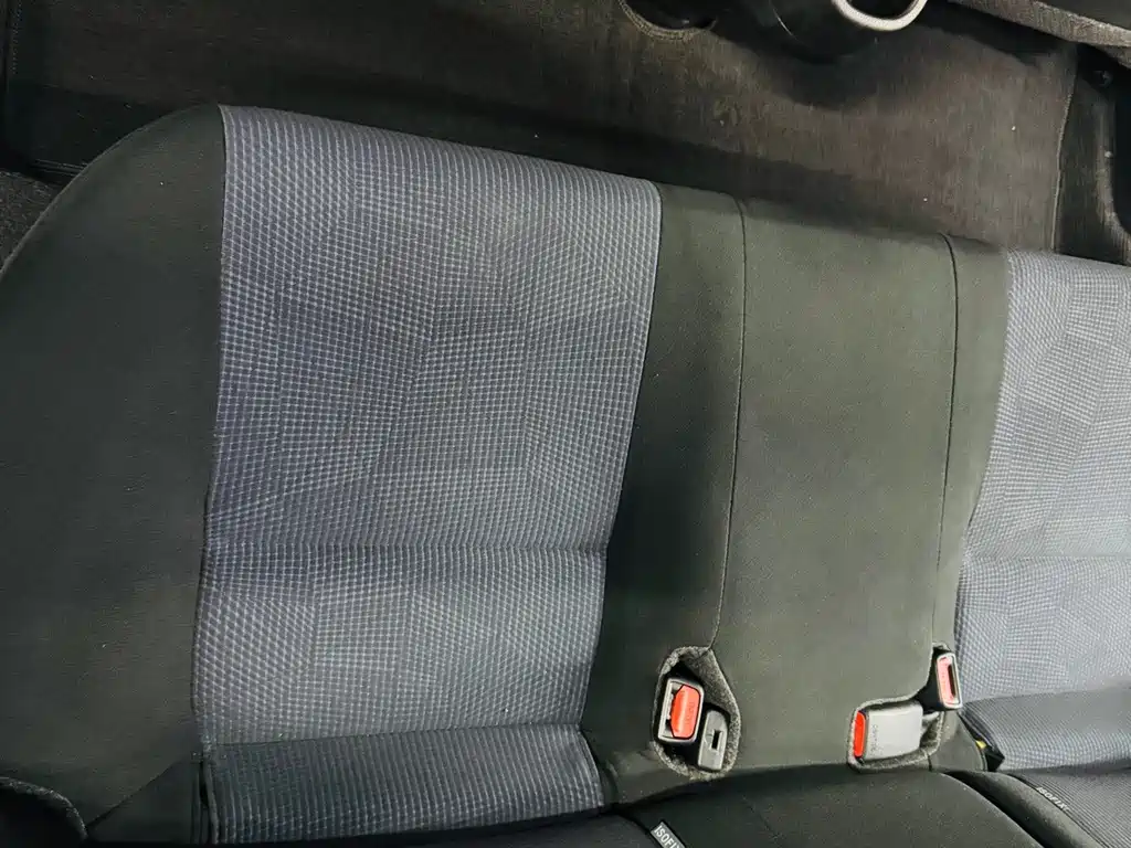 Toyota Yaris L 2019 — фото 13