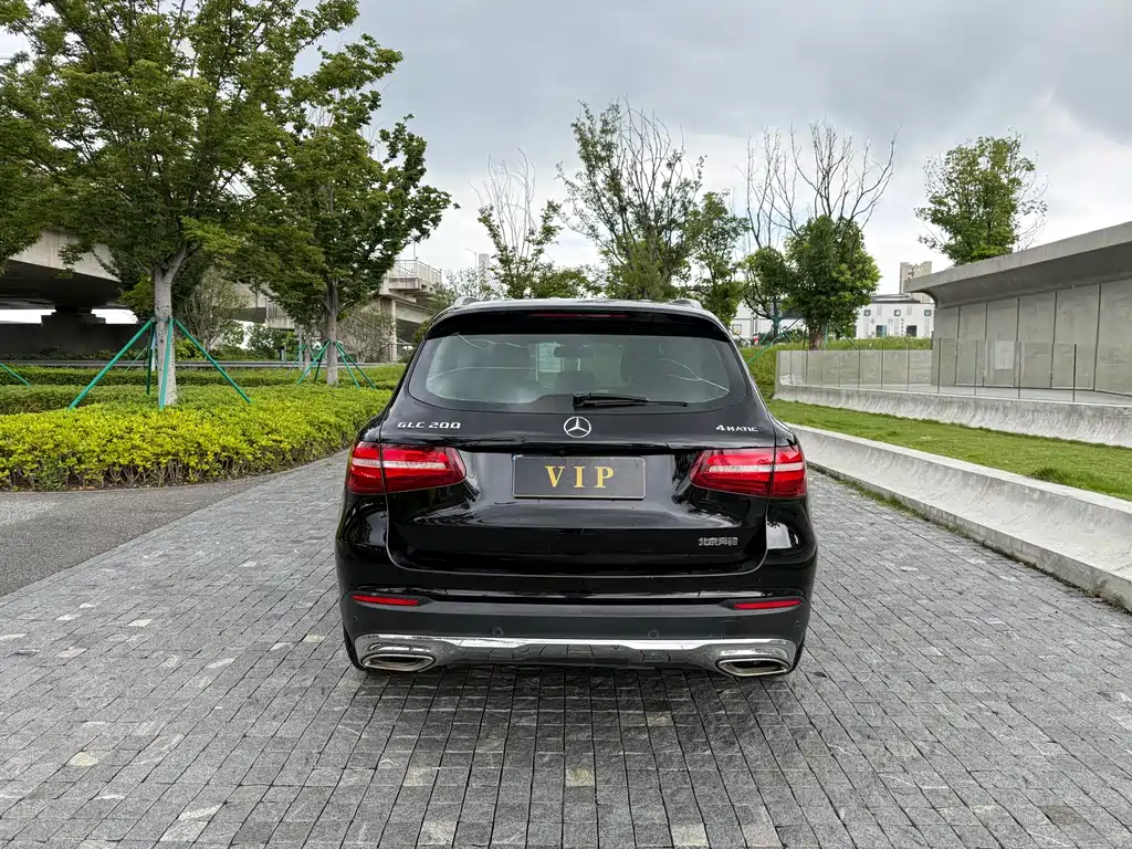 Mercedes-Benz GLC 2016 — фото 15