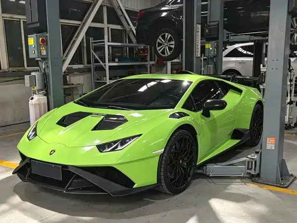 Lamborghini Huracan 2022