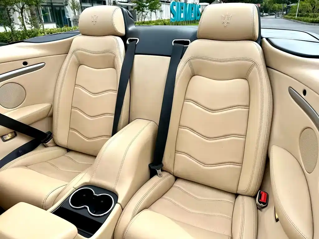 Maserati Grancabrio 2014 — фото 10