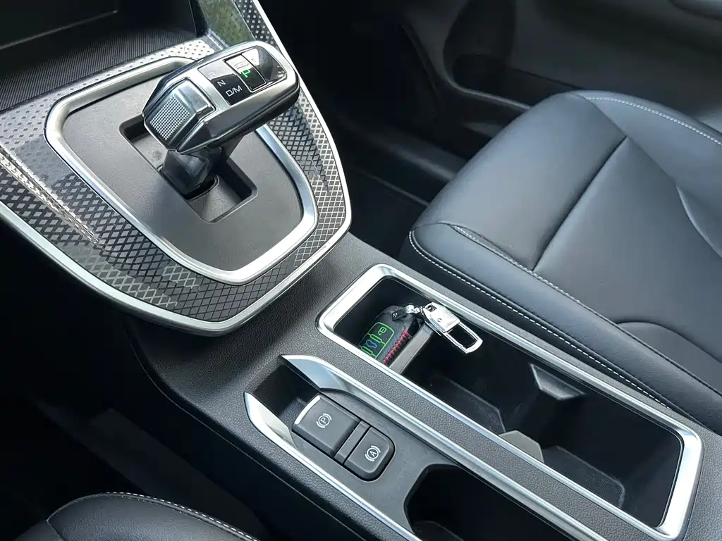 Haval M6 2021 — фото 11