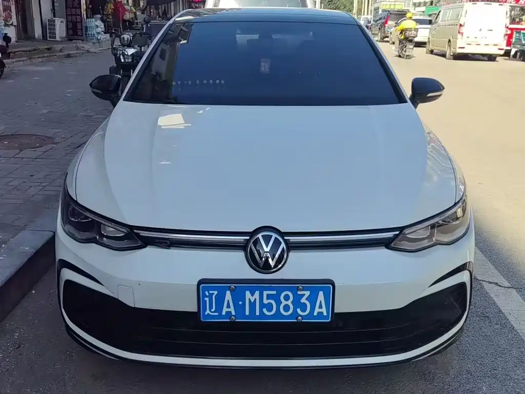 Volkswagen Golf 2023