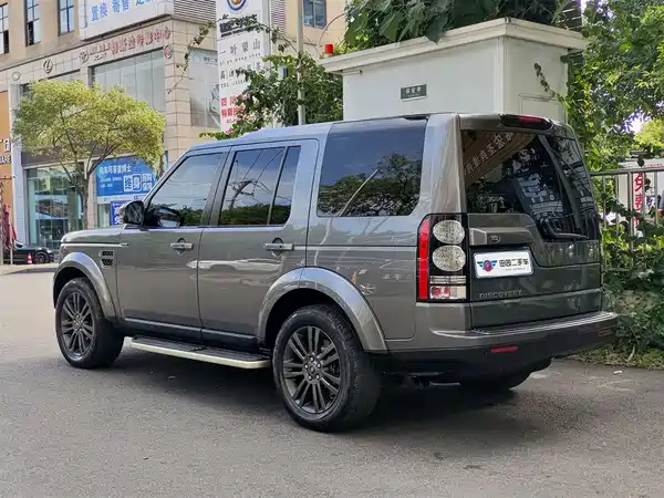 Land Rover Discovery 2016