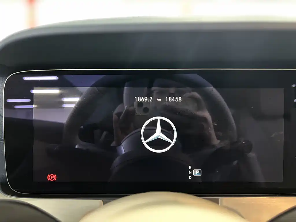 Mercedes-Benz E-Class 2023 — фото 5