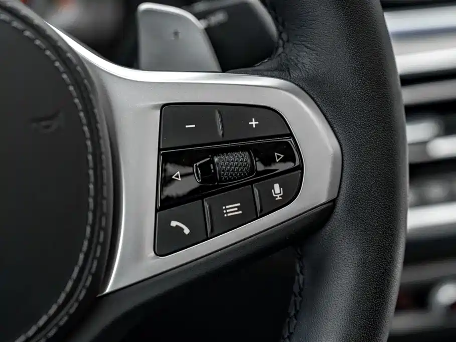 BMW X6 2021 — фото 10
