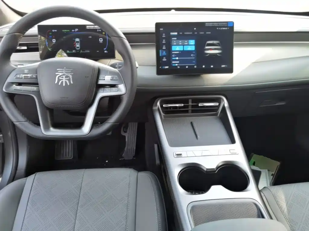 BYD Qin PLUS 2026 — фото 10