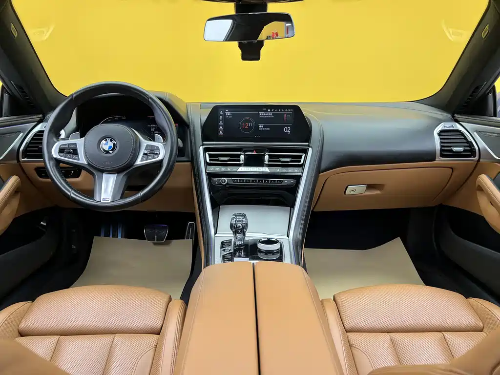 BMW 8 Series 2021 — фото 13
