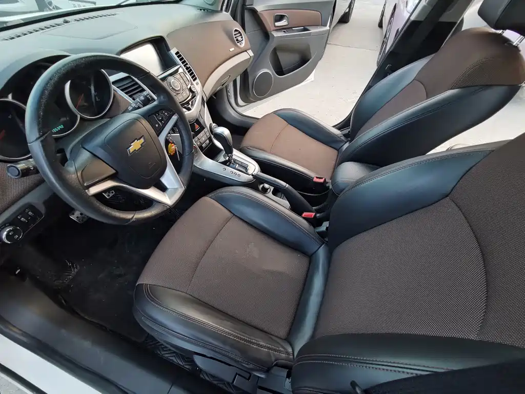 Chevrolet Cruze 2016 — фото 11