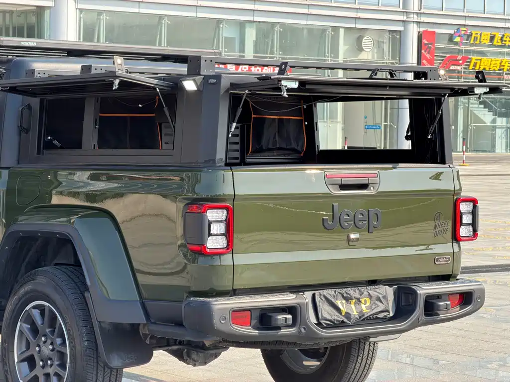 Jeep Gladiator 2023 — фото 19