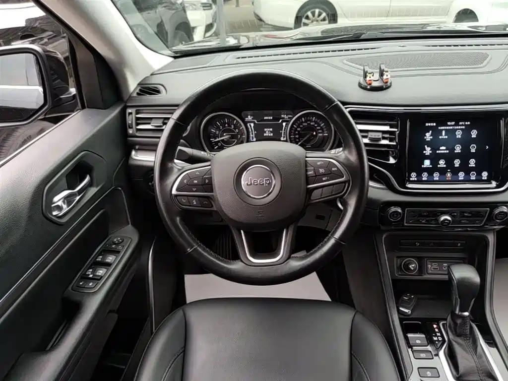 Jeep Grand Commander 2022 — фото 11
