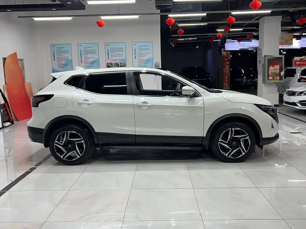 Nissan Qashqai 2025 — фото 4