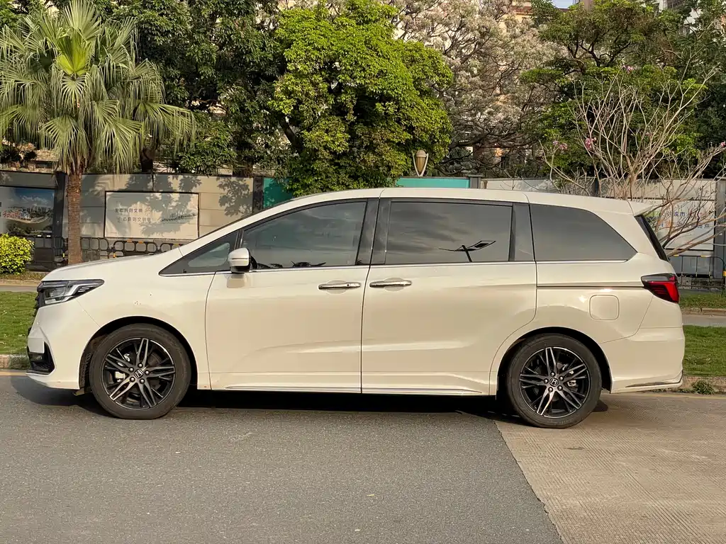 Honda Odyssey 2023 — фото 4