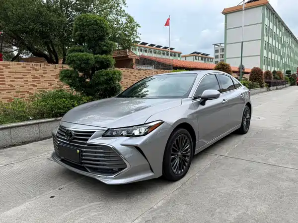 Toyota Avalon 2019