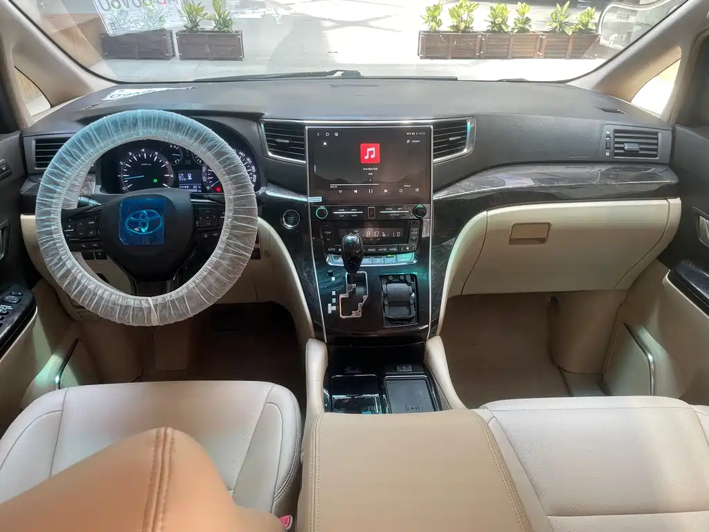Toyota Alphard 2013 — фото 11