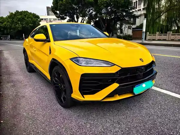 Lamborghini Urus SE 2026