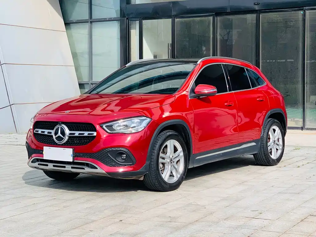 Mercedes-Benz GLA 2021 — фото 1