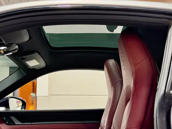 Porsche 911 2020