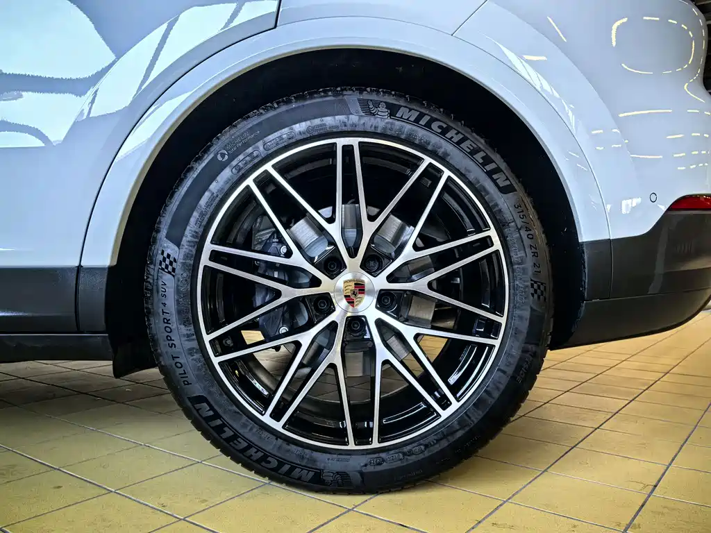 Porsche Cayenne 2026 — фото 12