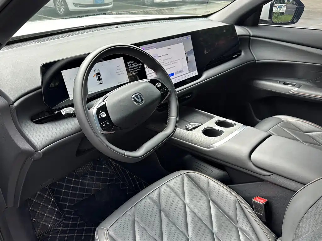 Changan CS75 PLUS 2025 — фото 11