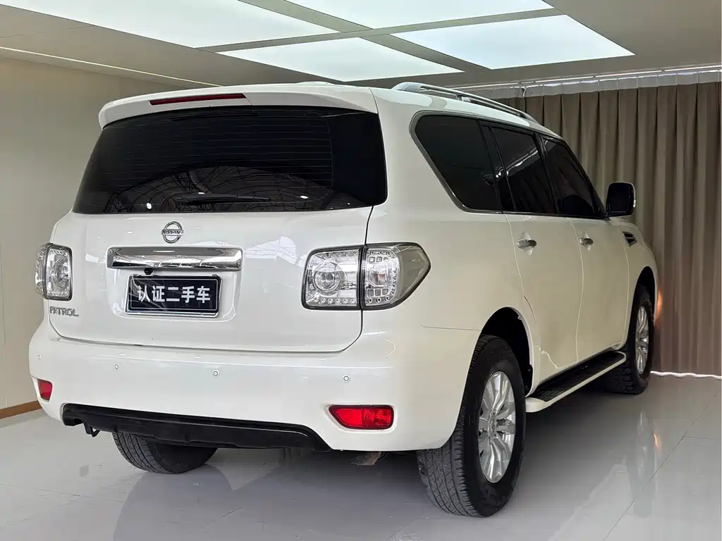 Nissan Patrol 2018 — фото 25