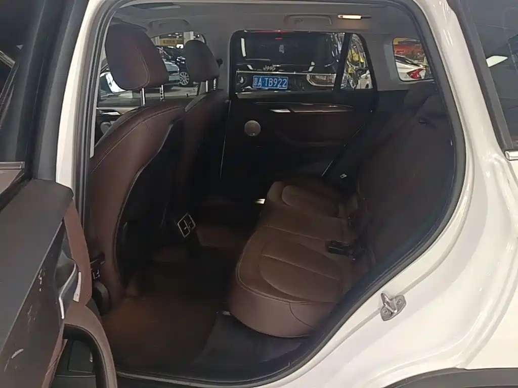 BMW X1 2019 — фото 17