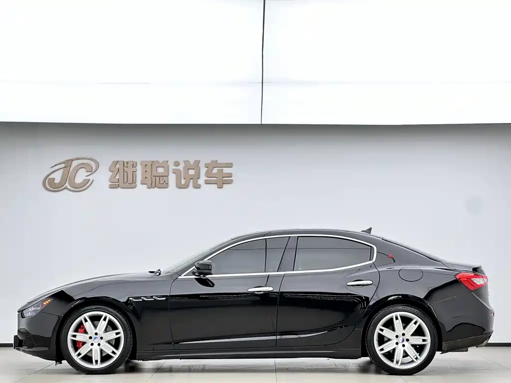 Maserati Ghibli 2016 — фото 16