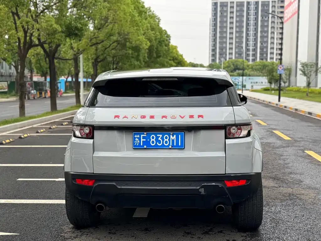 Land Rover Evoque 2016 — фото 16