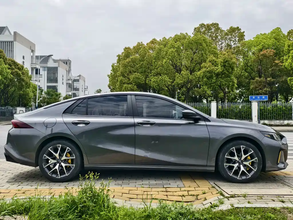 GAC Trumpchi Empow 2022 — фото 8