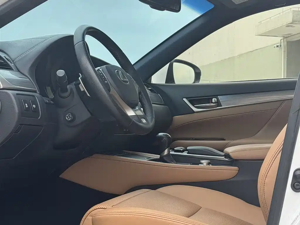 Lexus GS 2015 — фото 11
