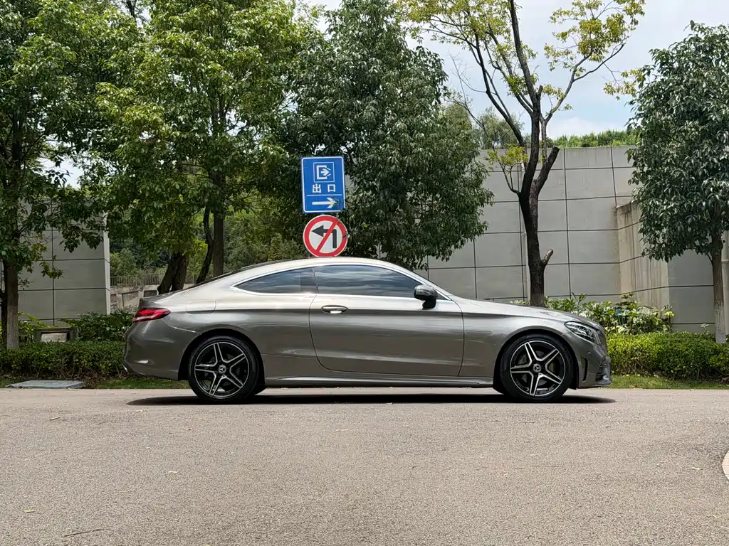 Mercedes-Benz C-Class 2019 — фото 6